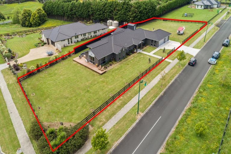 Photo of property in 1 Martingale Drive, Kingseat, Papakura, 2580