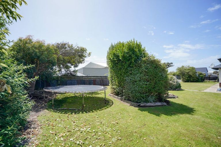 Photo of property in 25 Burrows Street, Bluff, 9814