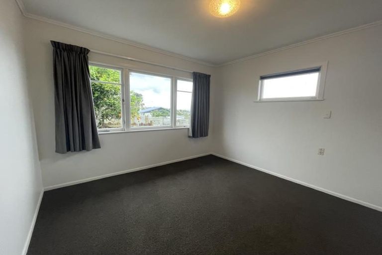 Photo of property in 27 Sherwood Road, Onerahi, Whangarei, 0110