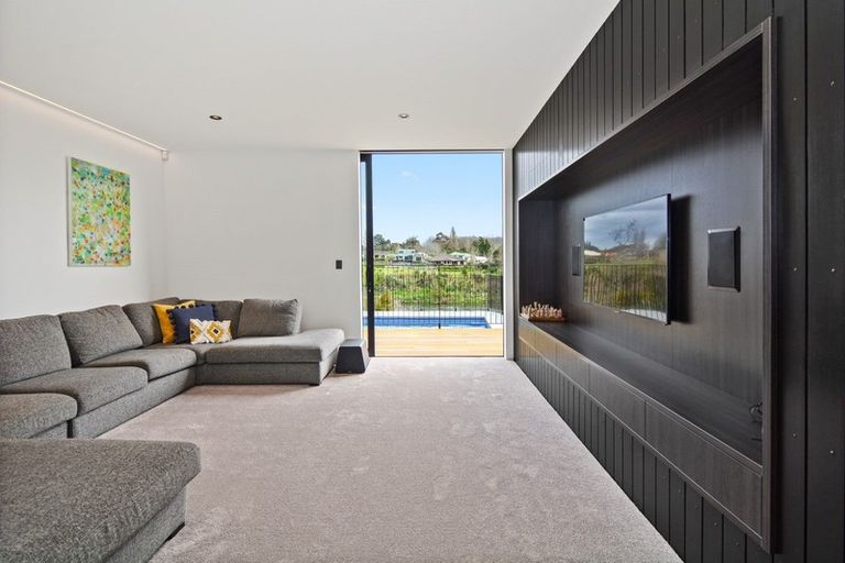 Photo of property in 12 Riverside Lane, Flagstaff, Hamilton, 3210