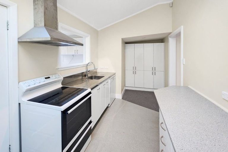Photo of property in 67 Rolleston Street, Mount Cook, Wellington, 6021