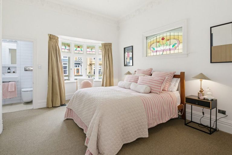 Photo of property in 117 Pirie Street, Mount Victoria, Wellington, 6011