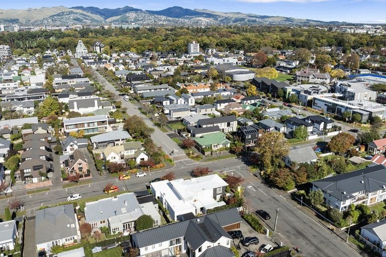 Photo of property in 55 Merivale Lane, Merivale, Christchurch, 8014