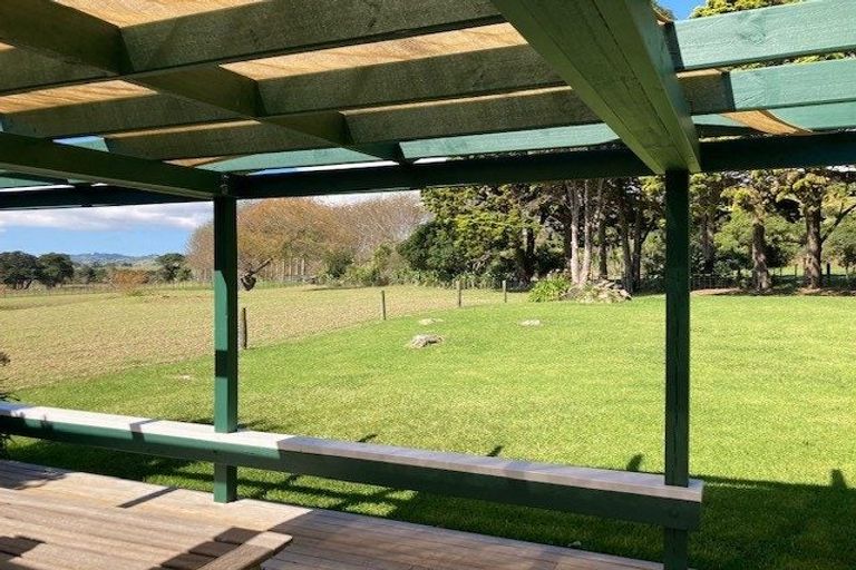 Photo of property in 570 Rahuikiri Road, Tomarata, Wellsford, 0974