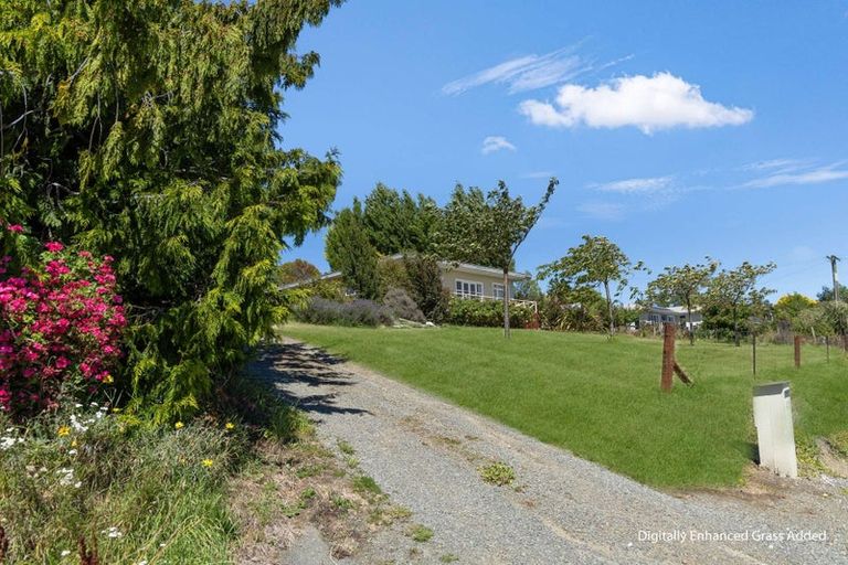 Photo of property in 17 Oxford Street, Waikari, 7420