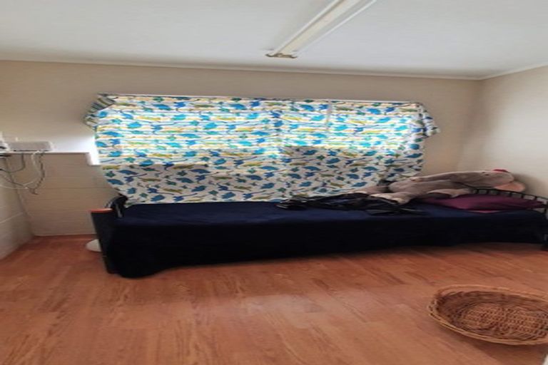 Photo of property in 90 Stapleford Crescent, Browns Bay, Auckland, 0630