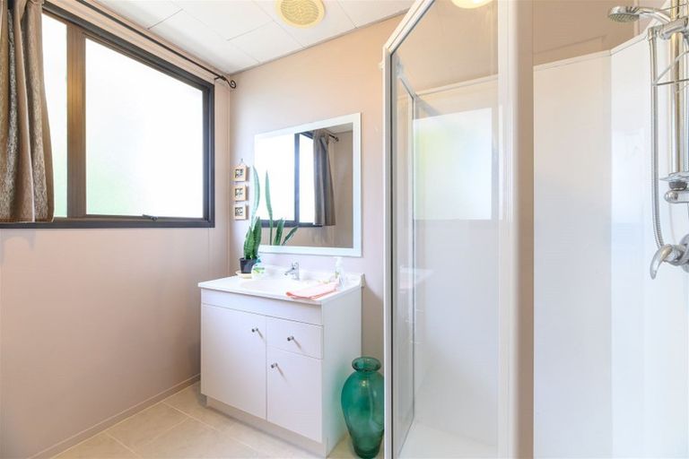 Photo of property in 7 Marinich Drive, Ranui, Auckland, 0612