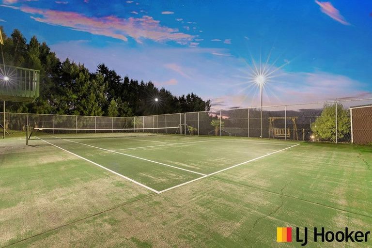 Photo of property in 77 Awanui Rise, Papakura, 2582