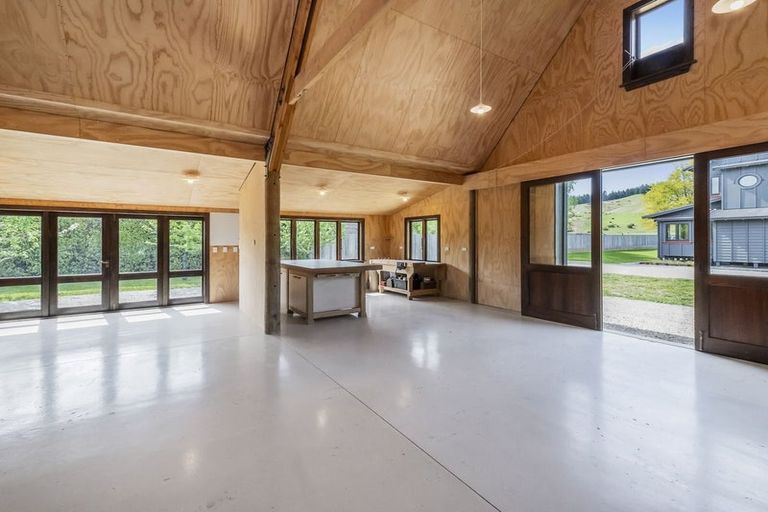 Photo of property in 302 Whitecliffs Road, Whitecliffs, Coalgate, 7673