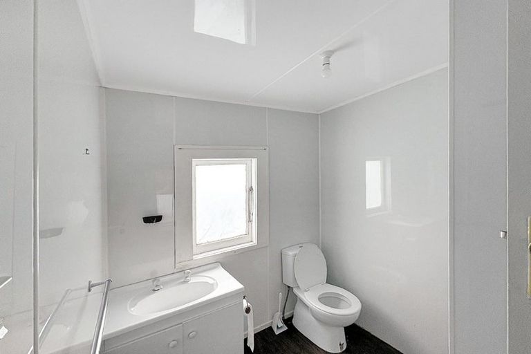 Photo of property in 16 Marne Street, Hokowhitu, Palmerston North, 4410