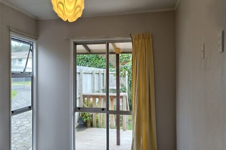 Photo of property in 54 Alabaster Drive, Papatoetoe, Auckland, 2025