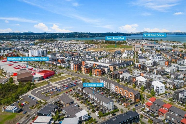 Photo of property in 16 Raranga Lane, Hobsonville, Auckland, 0616