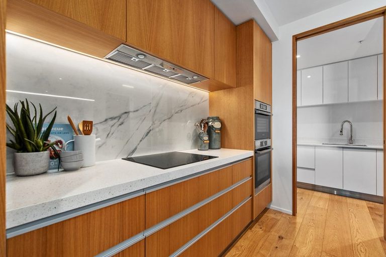 Photo of property in 101/585 Beach Road, Rothesay Bay, Auckland, 0630