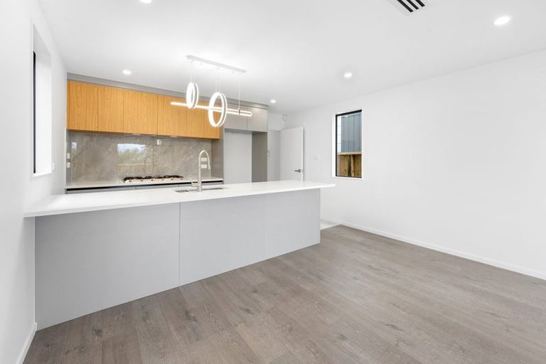 Photo of property in 35 John Gray Street, Papakura, 2110