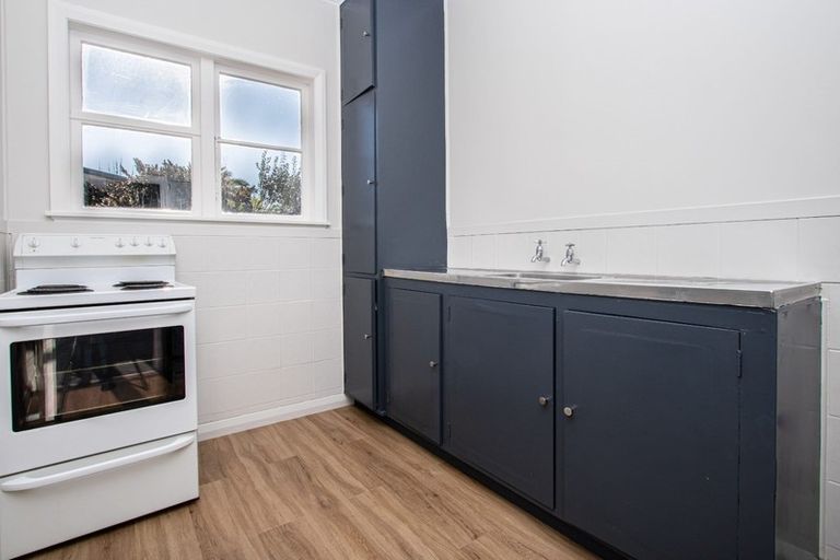 Photo of property in 76 Williams Street, Cambridge, 3434