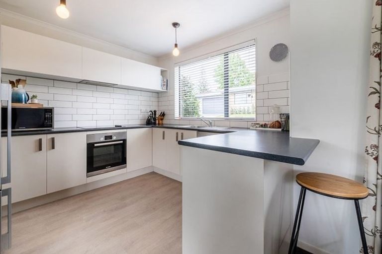 Photo of property in 169j Colwill Road, Massey, Auckland, 0614