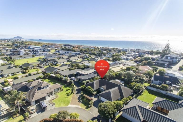 Photo of property in 14 Pacific Park Way, Papamoa Beach, Papamoa, 3118