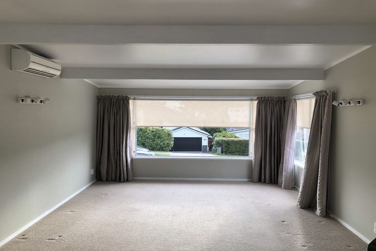 Photo of property in 54 Newhaven Terrace, Mairangi Bay, Auckland, 0630
