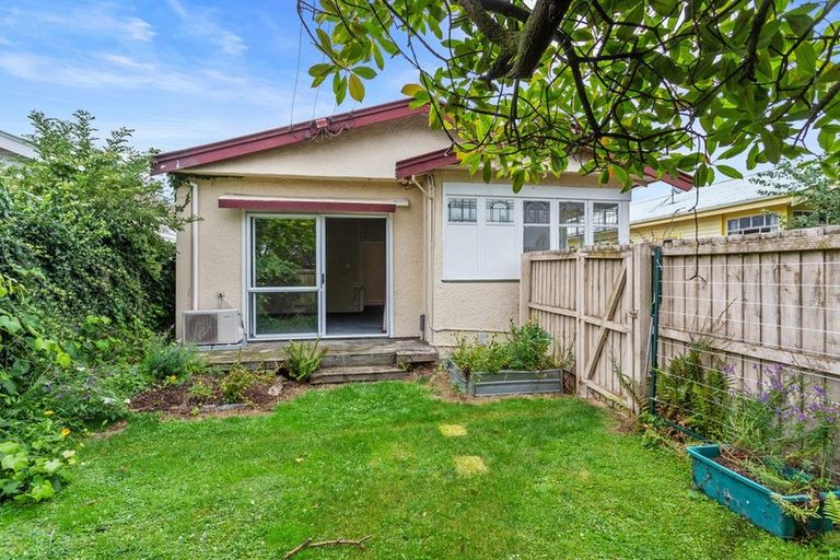 Photo of property in 32 Hendon Street, Edgeware, Christchurch, 8013