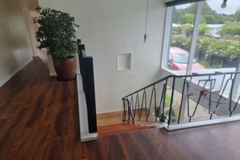 Photo of property in 90 Lawrence Crescent, Hillpark, Auckland, 2102