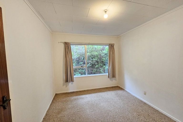 Photo of property in 121 Conclusion Street, Ascot Park, Porirua, 5024