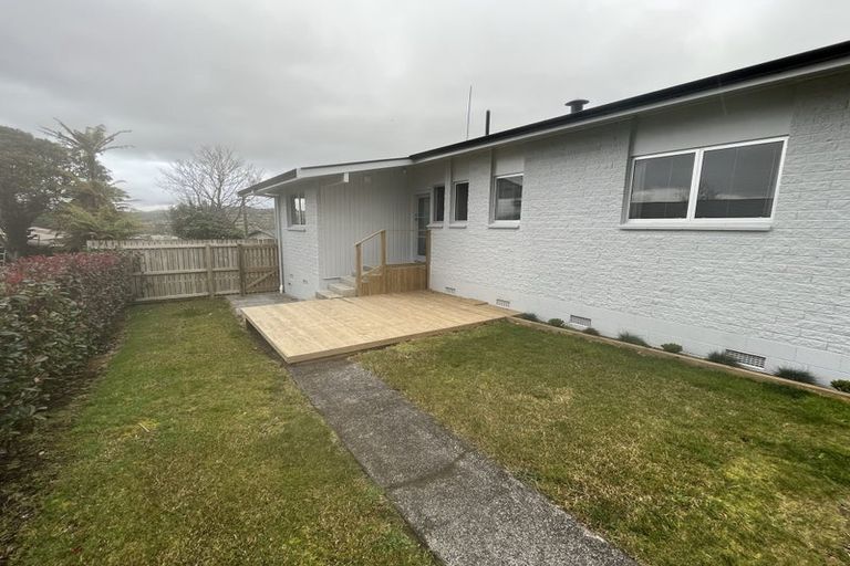 Photo of property in 3 Patterson Grove, Waikanae, 5036