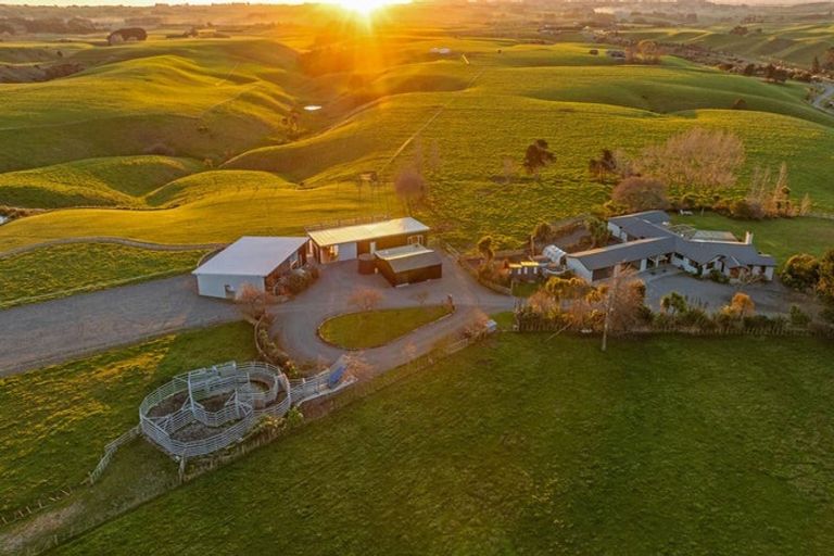 Photo of property in Te-puna Wedding Venue, 375 Lethbridge Road, Feilding, 4779