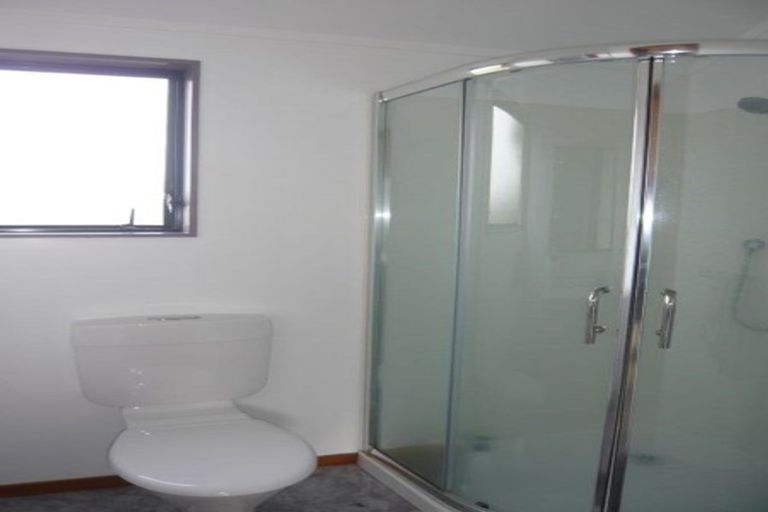 Photo of property in 18 Silhouette Way, Western Heights, Hamilton, 3200