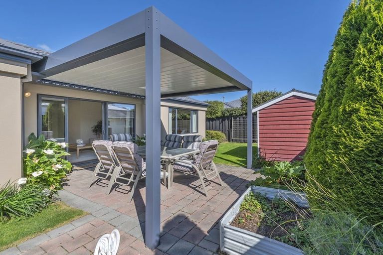 Photo of property in 35 Beechwood Drive, Northwood, Christchurch, 8051