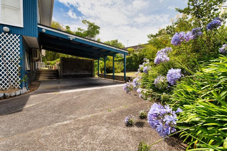 Photo of property in 34 Merriefield Avenue, Forrest Hill, Auckland, 0620