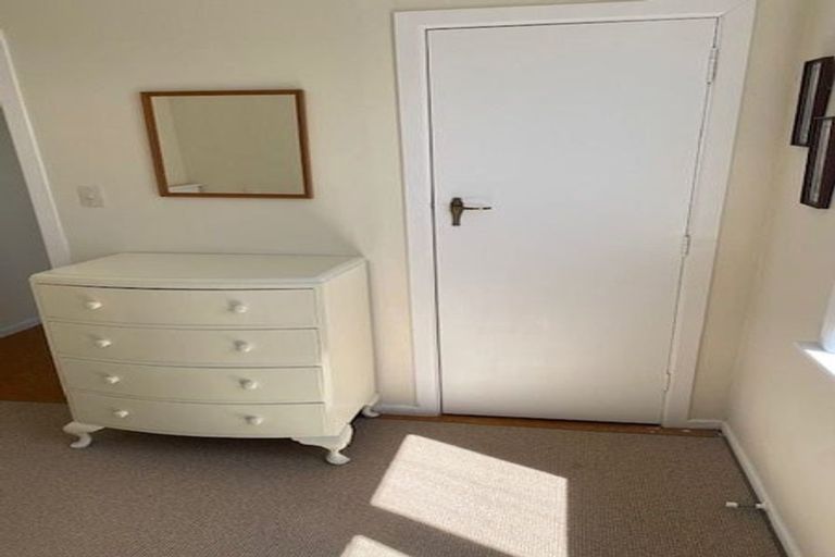 Photo of property in 32 Monaghan Avenue, Karori, Wellington, 6012