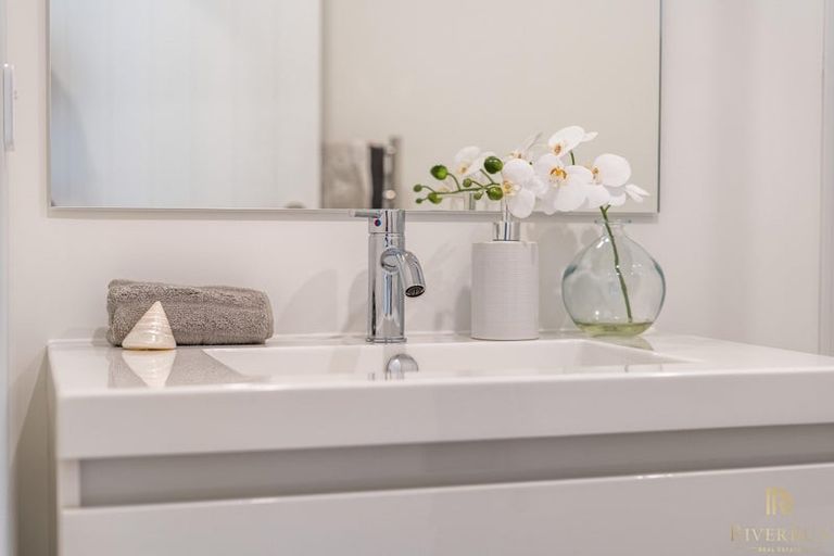 Photo of property in 14b Cairo Street, Upper Hutt Central, Upper Hutt, 5018