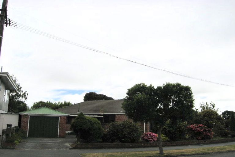 Photo of property in 26 Derwent Street, Bryndwr, Christchurch, 8053