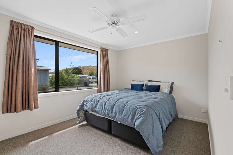 Photo of property in 5 Mill Street, Clinton, 9534