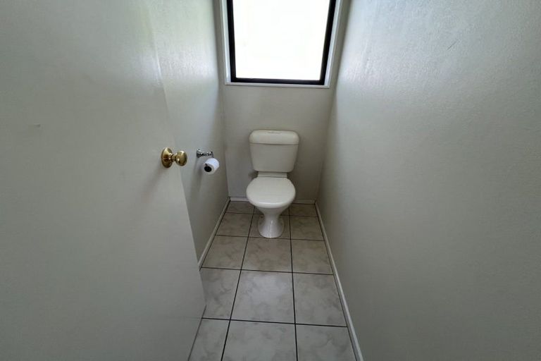 Photo of property in 4 Mckenzie Court, Terrace End, Palmerston North, 4410