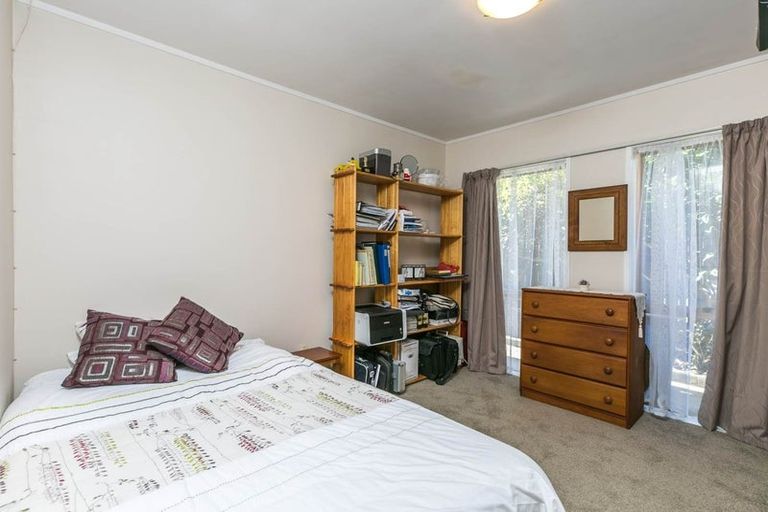Photo of property in 13 Matuhi Rise, Henderson, Auckland, 0612