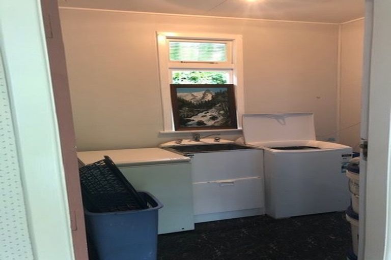 Photo of property in 6 Erskine Street, Tuatapere, 9620