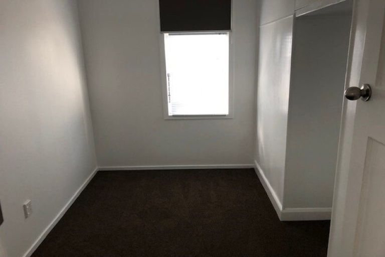 Photo of property in 33 Waldegrave Street, Palmerston North, 4410
