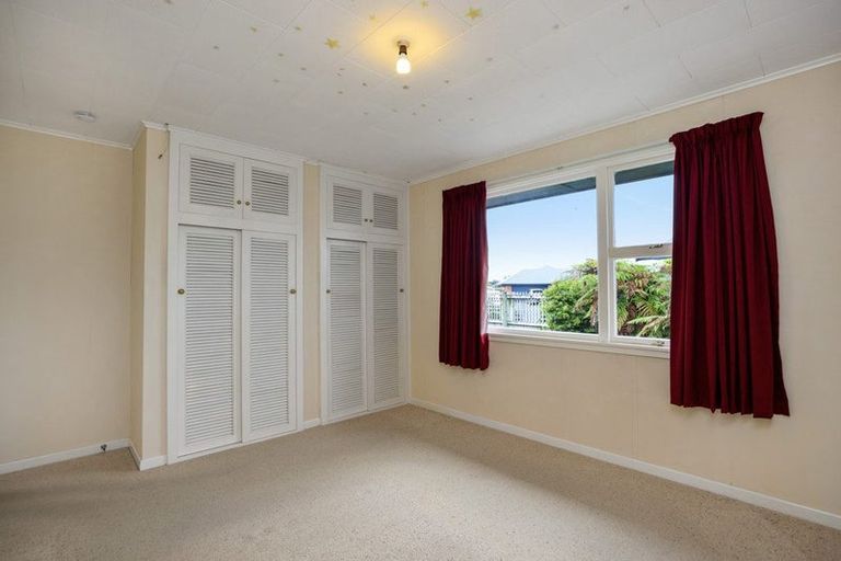 Photo of property in 137 Mcmurdo Street, Tinwald, Ashburton, 7700