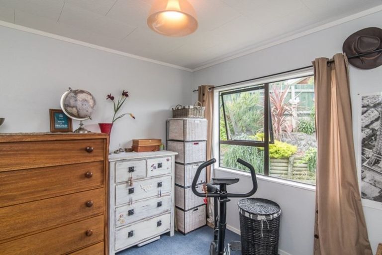 Photo of property in 15a Margaret Road, Raumati Beach, Paraparaumu, 5032