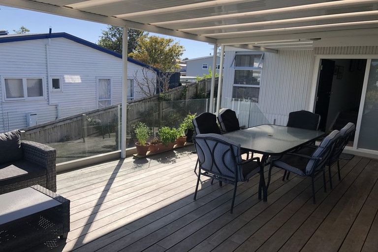 Photo of property in 2/11 Ripon Crescent, Meadowbank, Auckland, 1072