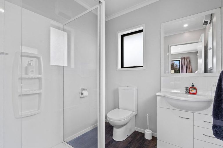 Photo of property in 134 Seaward Road, Edendale, 9825