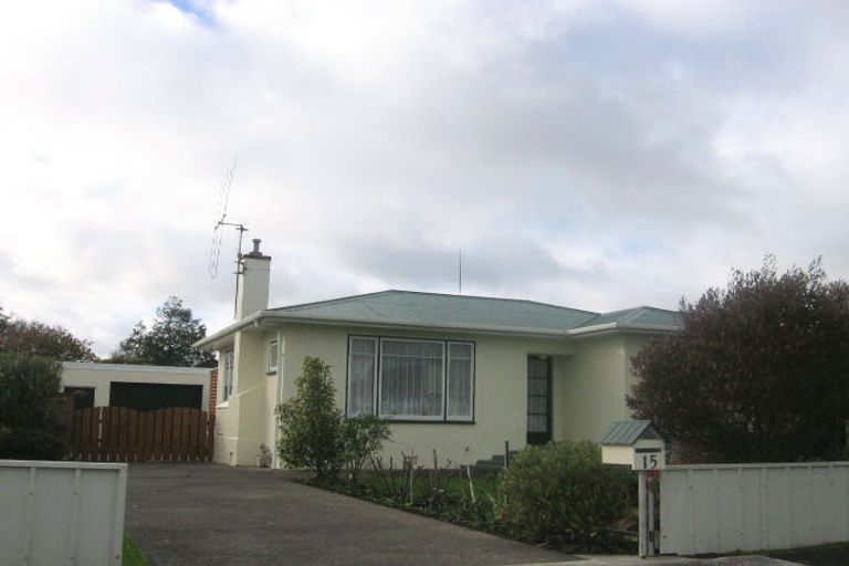 Photo of property in 15 Gloucester Street, Takaro, Palmerston North, 4412