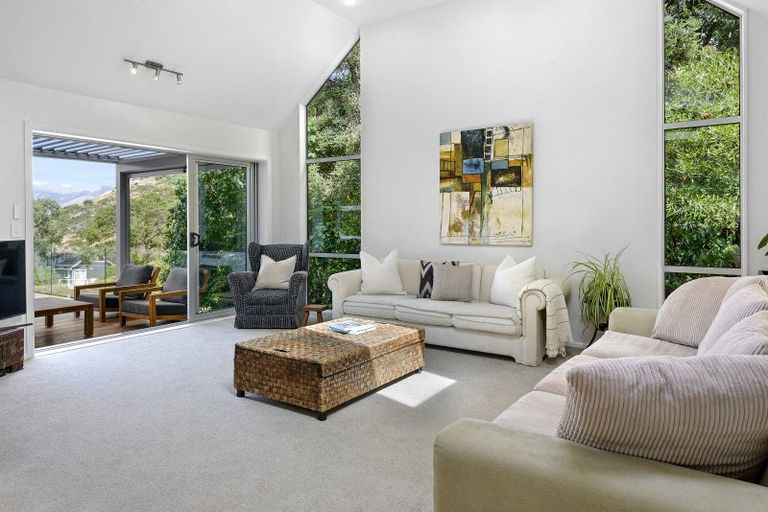 Photo of property in 2 Cass Bay Place, Cass Bay, Lyttelton, 8082