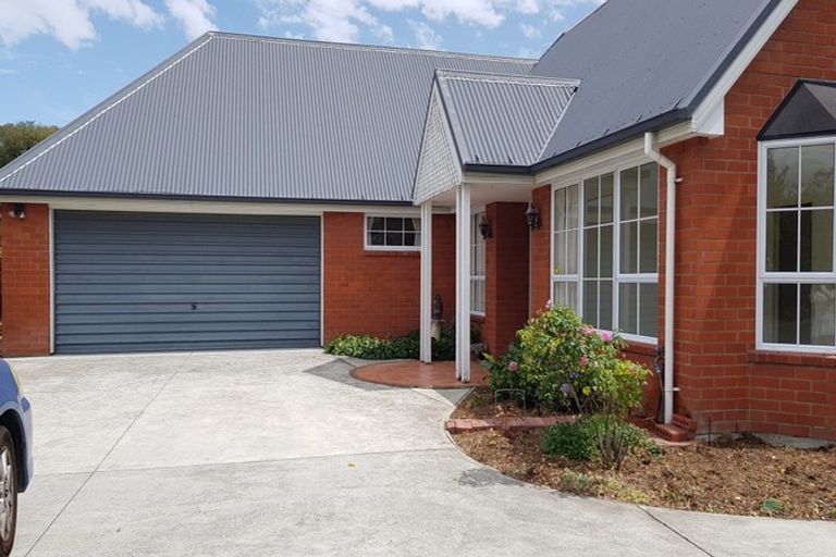 Photo of property in 6 Brookford Place, Westmorland, Christchurch, 8025