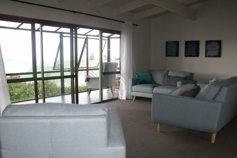 Photo of property in 23 Roslyn Road, Bluff Hill, Napier, 4110