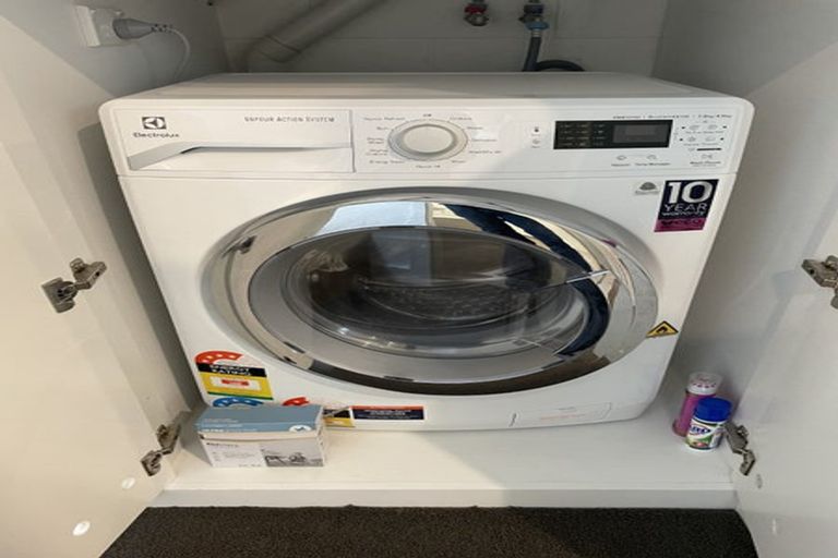 Photo of property in 3/83 Austin Street, Mount Victoria, Wellington, 6011