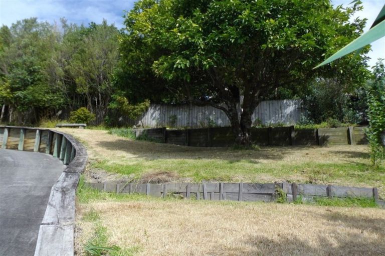 Photo of property in 110 Brunton Crescent, Thames, 3500