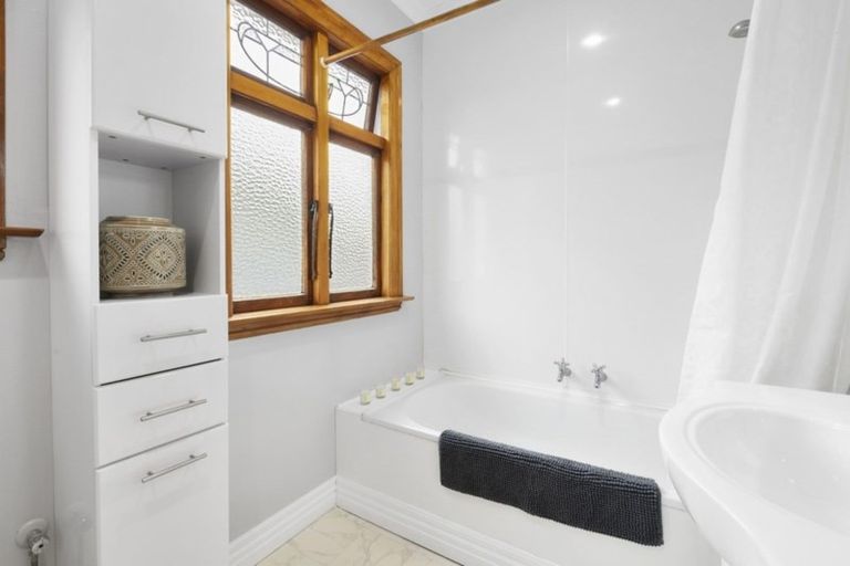 Photo of property in 2a Harris Street, Naenae, Lower Hutt, 5011