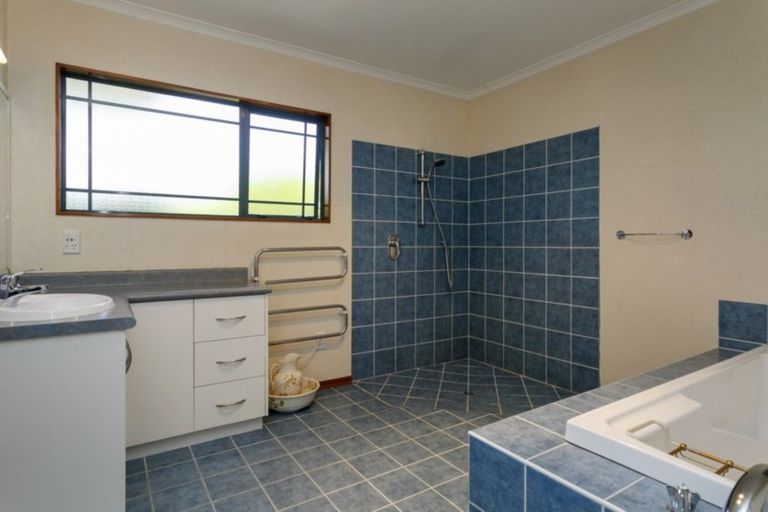 Photo of property in 50 Acacia Bay Road, Nukuhau, Taupo, 3330